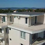 아파트 къща веси Vesea 네세부르